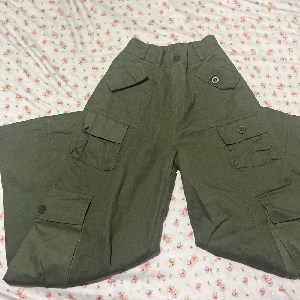 Green Cargo Pants